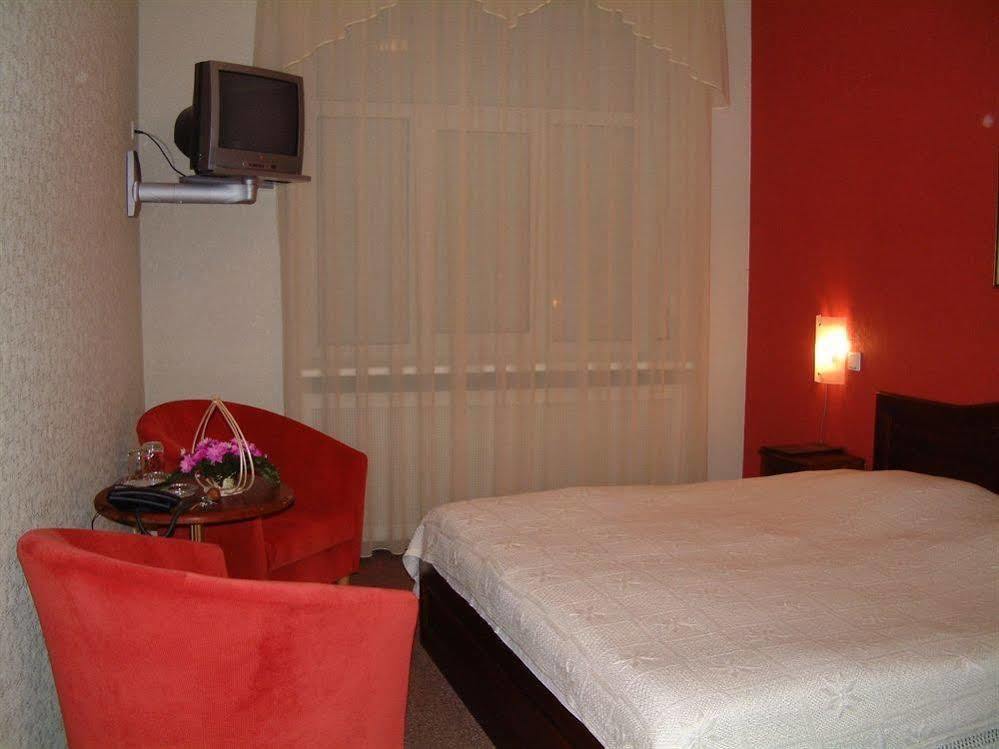 Hotel Kert Free Parking Riga Luaran gambar